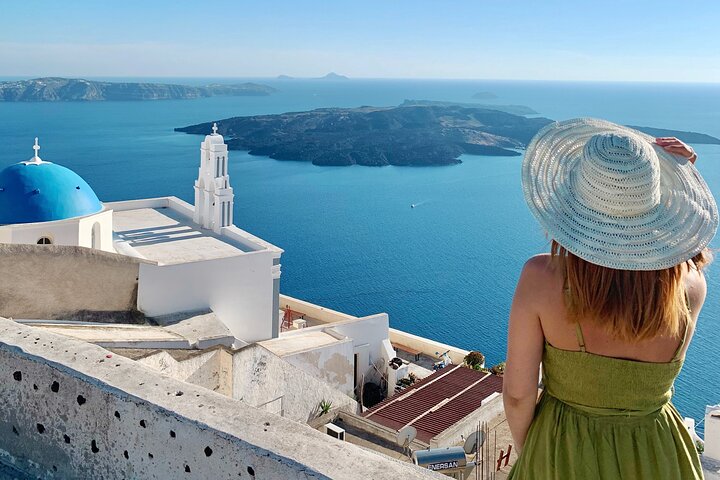 Santorini Sightseeing and Wine-Tasting Private Tour
