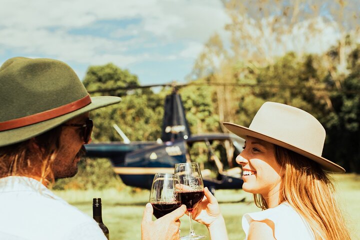 Helicopter Winery Tour – Dingo Creek
