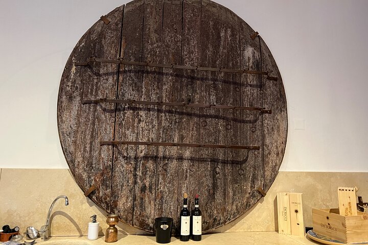 Wine Tasting in Montepulciano with Visit to the Vineyards Private Tour