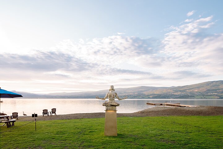 West Kelowna Wine Tour + Lunch