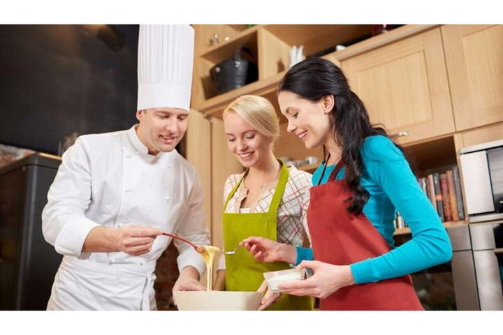 Tuscany: Sweet Cooking Class in San Gimignano Winery