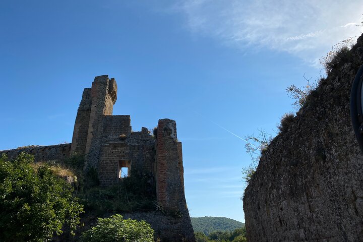 Private Guided Tour with Typical Products Tasting in Maremma