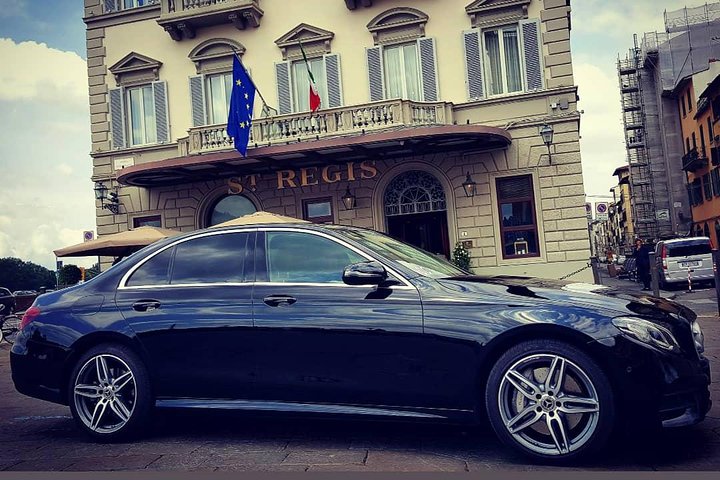 Limousine Service expert driver for 3 Chianti Classico wineries
