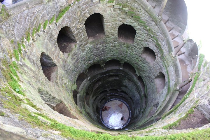 Private Sintra Tour von Lissabon mit Weinprobe und Regaleira Palace