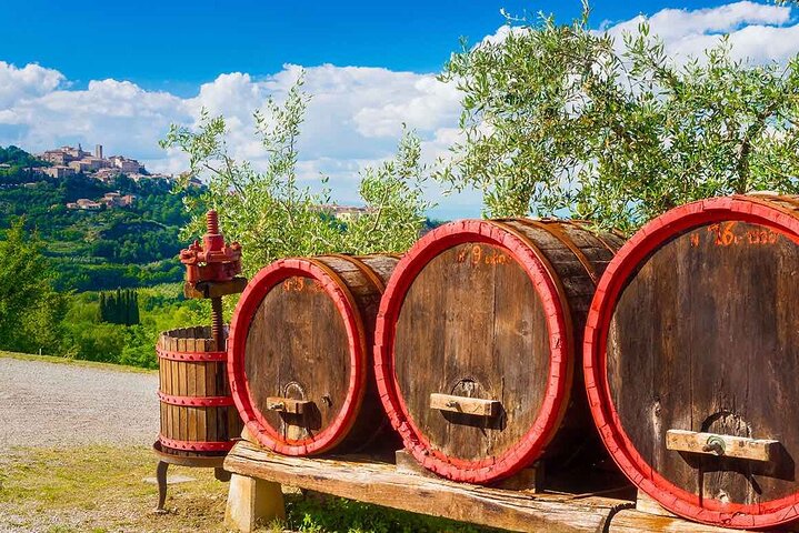 Chianti’s Treasures: Semi-Private Tour with Lunch & Wine Tasting