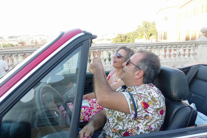 Rome via Vintage convertible BMW – Taste of traditional food and wine