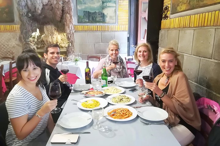 Rome: Food, Wine & Sightseeing around Pantheon and Campo dè Fiori Market