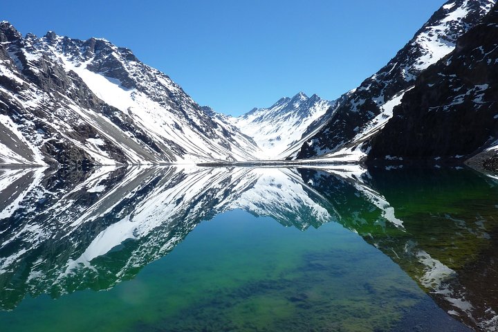 Andes Tour to Portillo Inca Lagoon with San Esteban Vineyard Empanada & Wine