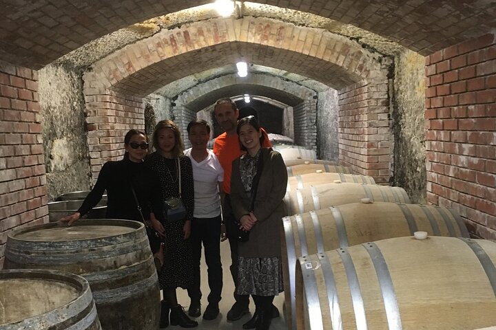 Private winetasting and sightseeing tour to Eger, home to Bull&#8217;s Blood wine!