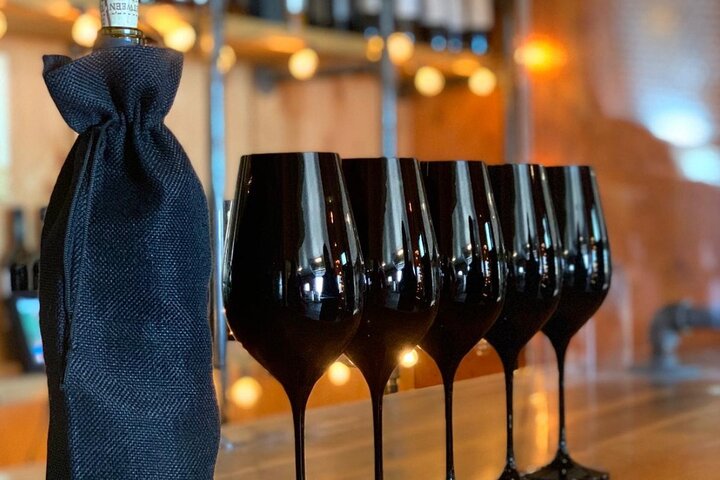 Black Glass Wine Tasting