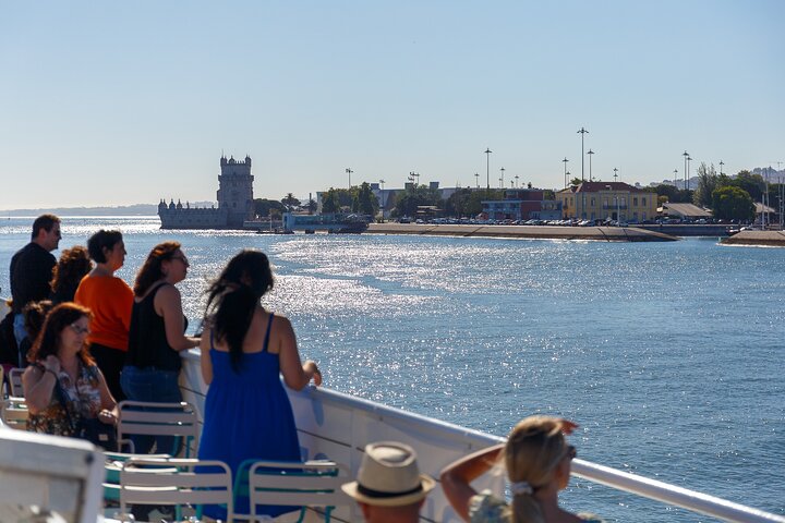 Sightseeing-Bootstour auf dem Tejo